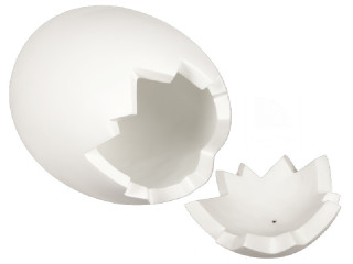 Fiberglas Objekt Ei cracked weiss, H 70cm, Ø 50cm schwer entflammbar, outdoor