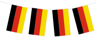 Fahnenkette Deutschland 5m, 20 Fahnen 12x22cm Papier