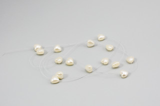 Herzchenkette mit 15 Herzen perlmutt, 1,5cm, L 150cm