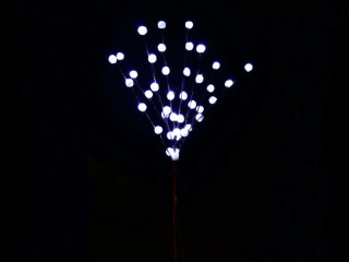 Lichtzweig Baumwollkugeln kaltweiss H 90cm für Innen, 3.8m, 40 LEDs, inkl. Netzteil
