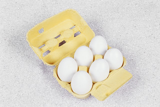 Eier weiss 6 Stück im Karton 15cm, Eier 6,5cm