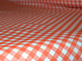 tablecloth "airlaid" red-white checkered 25m