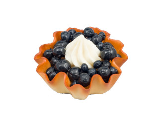 tartlet with huckleberries