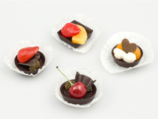 tartelettes de chocolat avec fruits 4-pièces